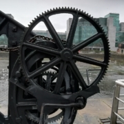 Circular bridge lift mechanism