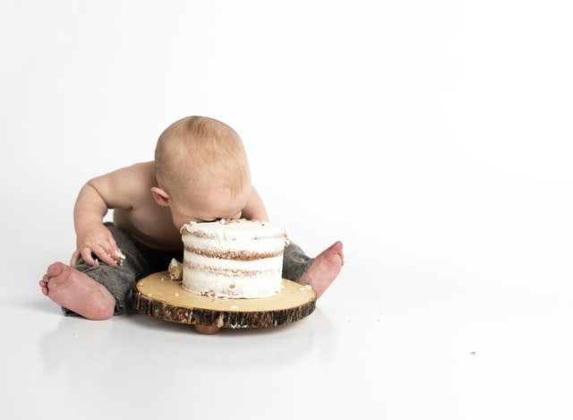 Baby Practices Mindful Eating 